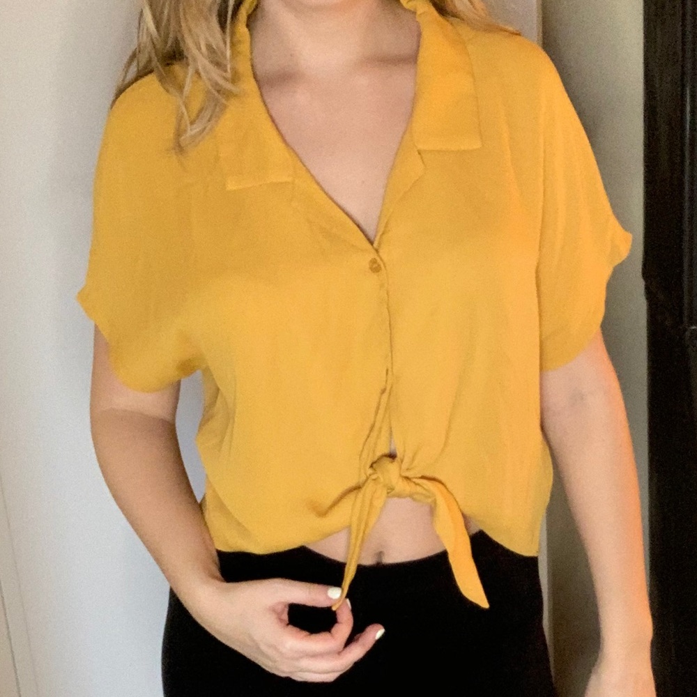 Yellow crop top blouse